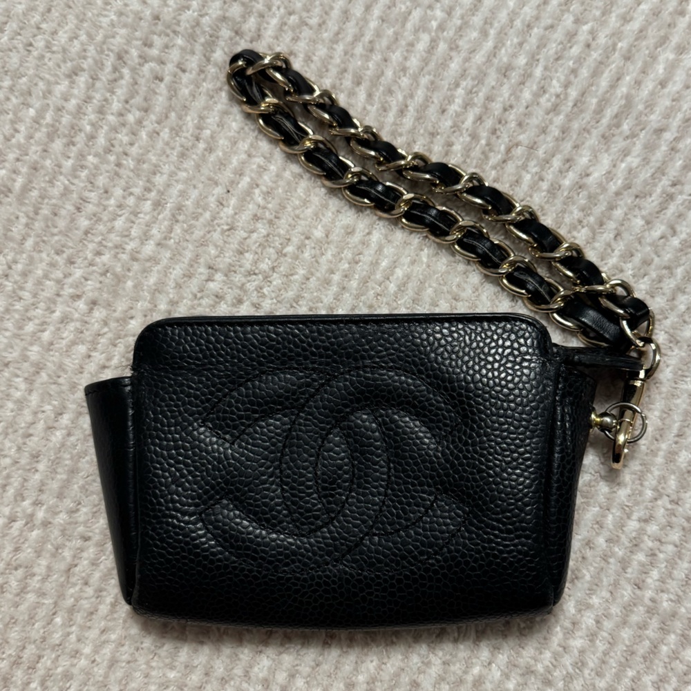 CHANEL CC caviar vintage Black Leather Wristlet